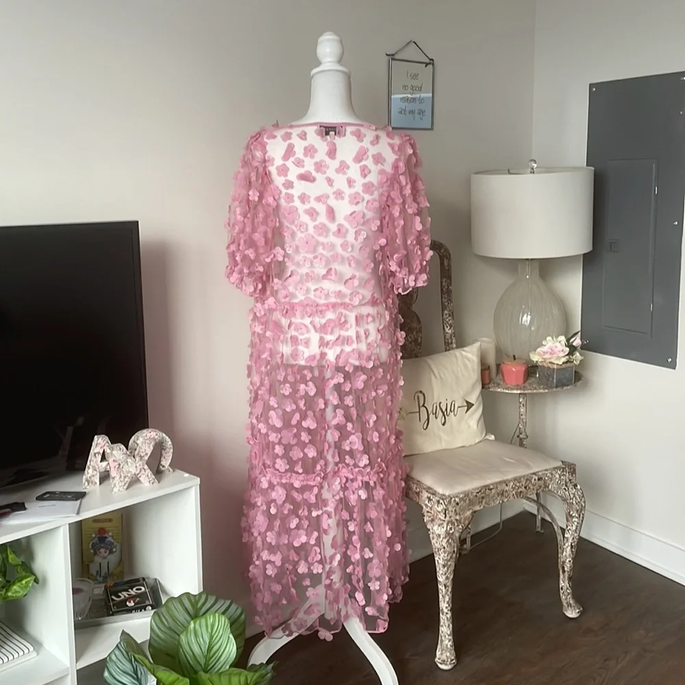 Hunkon Sheer Flower Dress - Picture 4 of 6